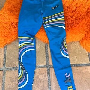 Nike Blue Graphic Leggings maybe worn 1x love but too tight for me